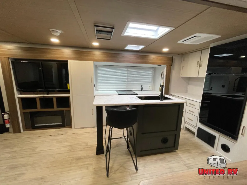2026 Forest River Vibe 3400XL, Photos photo 7