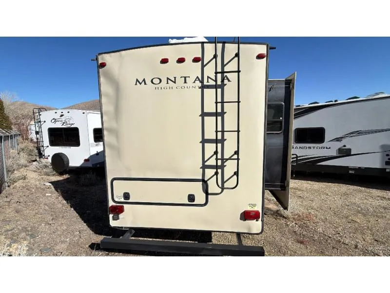 2016 Keystone RV Montana High Country 374FL - Photo 3