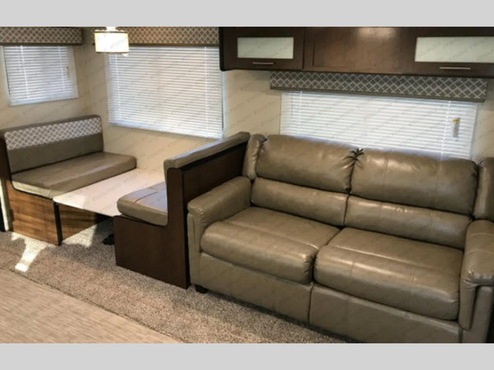 2018 Prime Time Avenger 27RKS - Photo 2