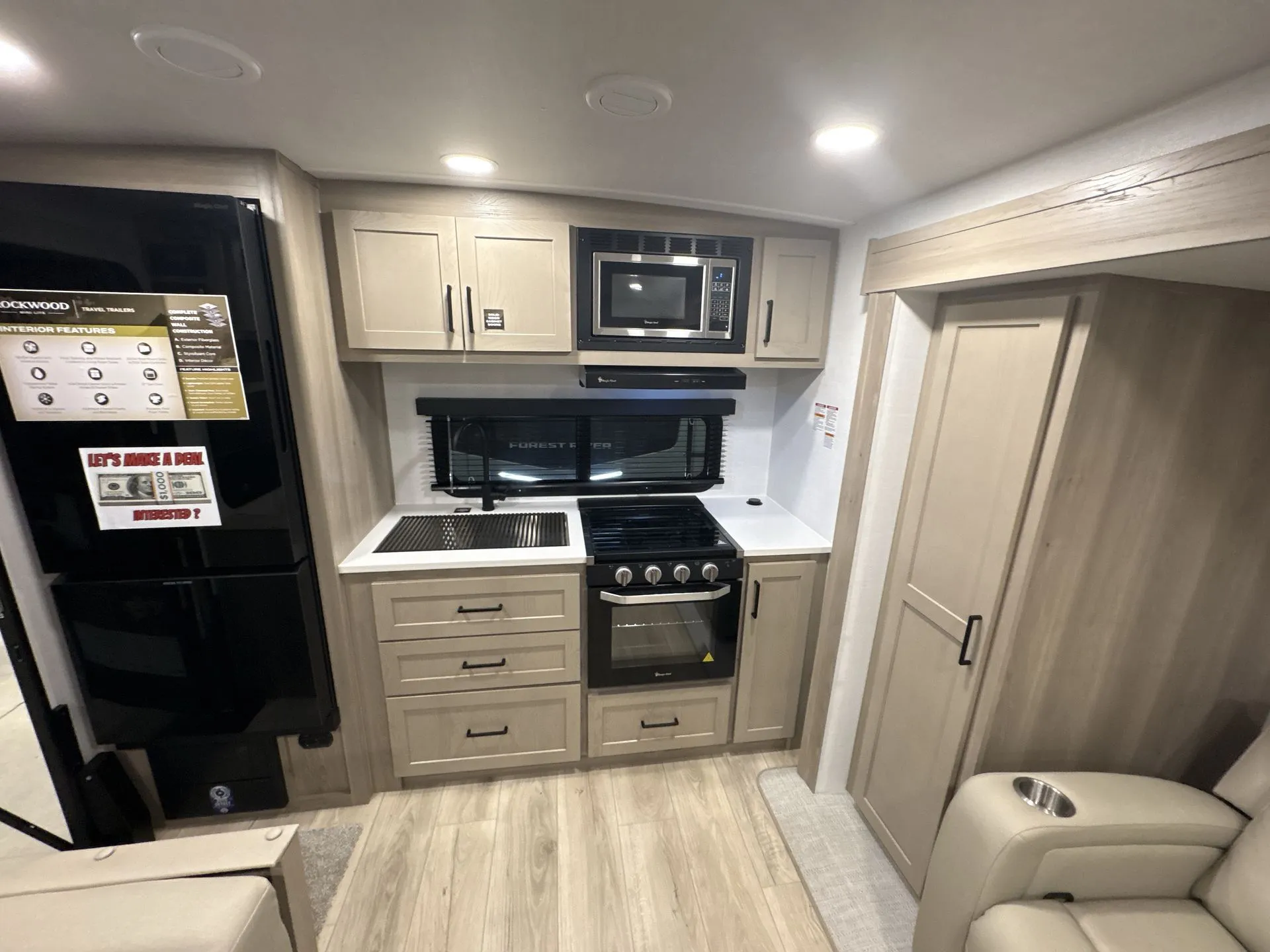 2026 Forest River Rockwood Mini Lite 2515S - Photo 4