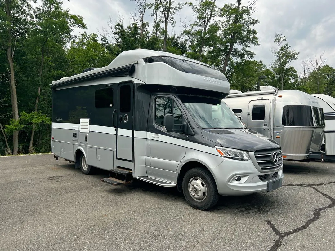 2020 Tiffin Wayfarer 25 RW
