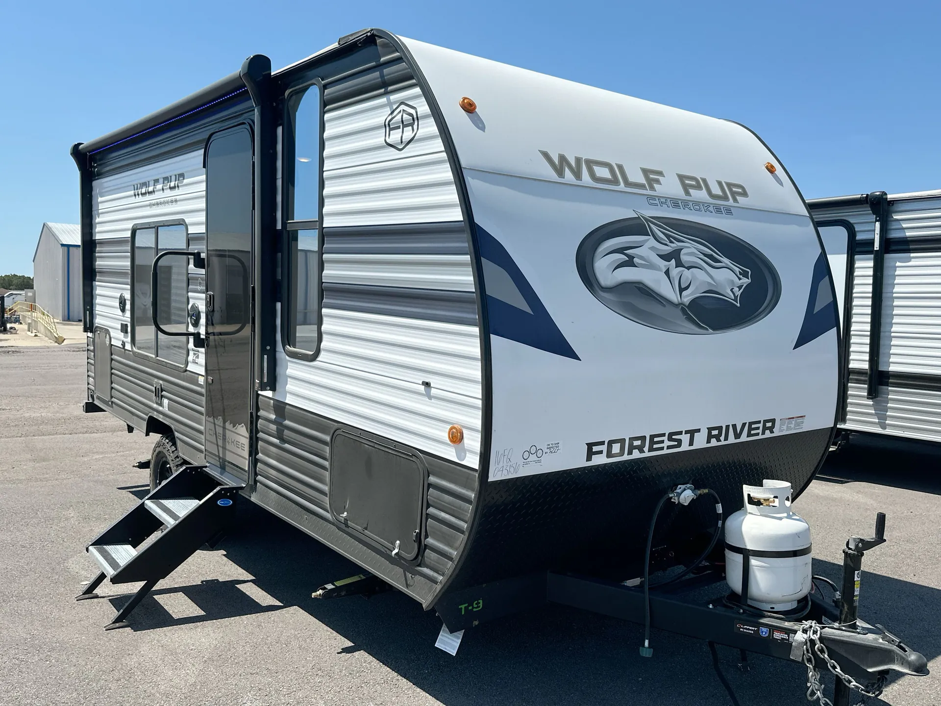 2027 Forest River Cherokee Wolf Pup 16FQW