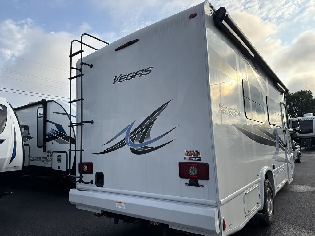 2023 Thor Motor Coach Vegas 24.3, Photos photo 7