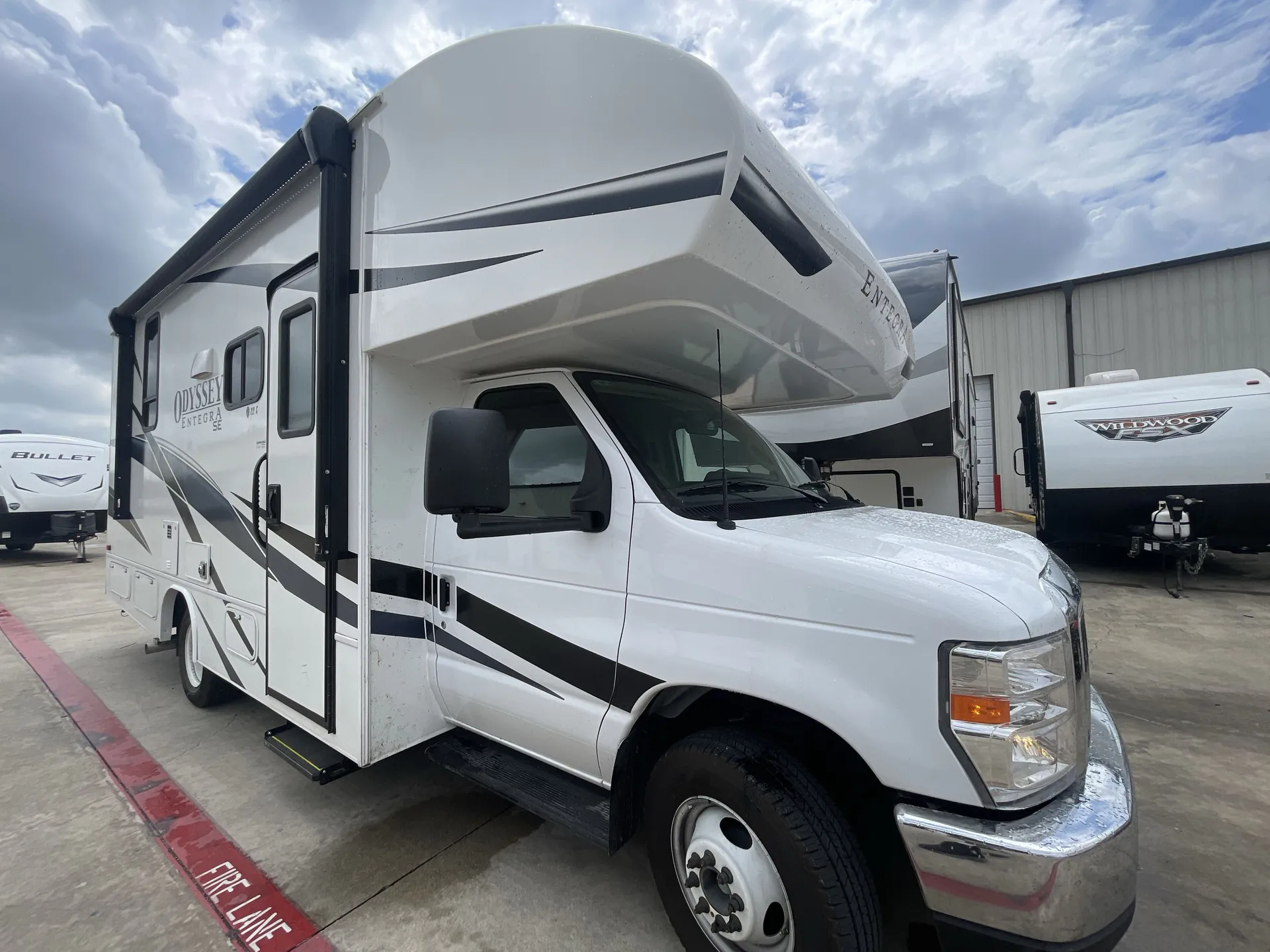 2025 Entegra Coach Odyssey SE 22CF - Photo 2