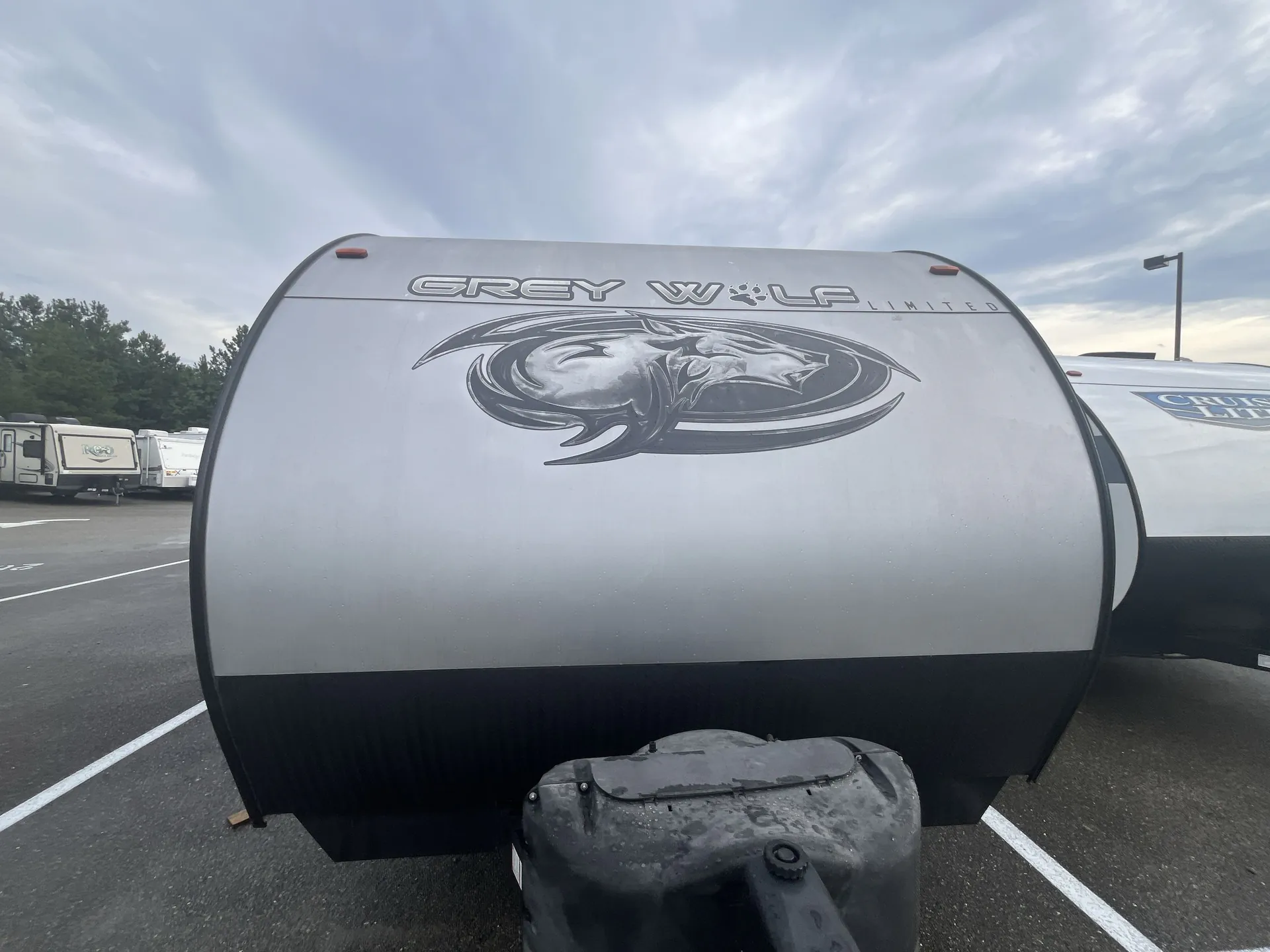 2019 Forest River Cherokee Grey Wolf 19RR — front