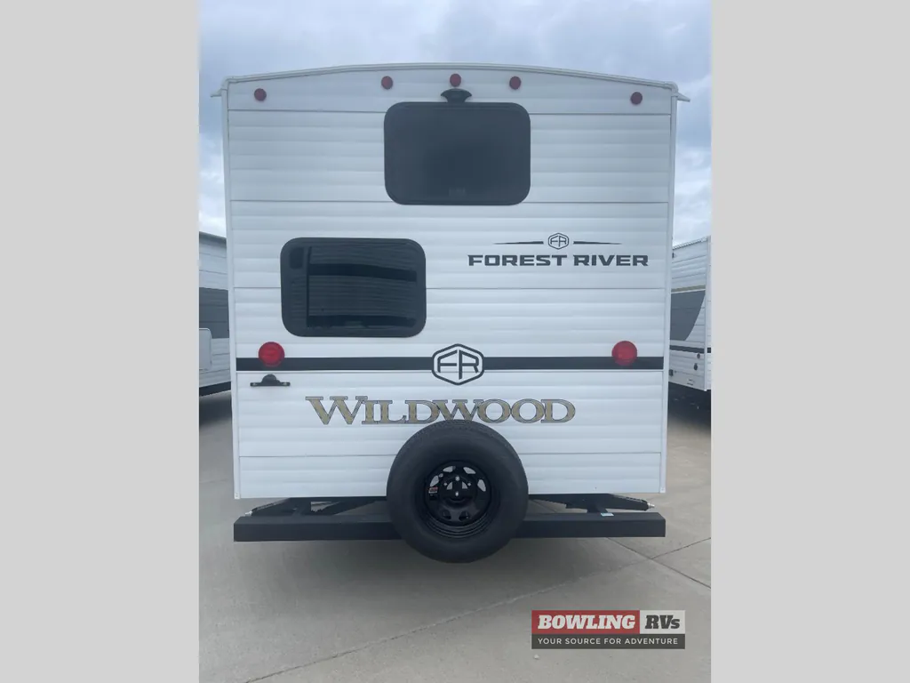 2026 Forest River Wildwood 300ICE, Photos photo 3