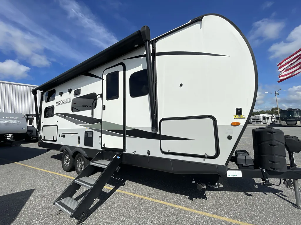 2023 Forest River Flagstaff Micro Lite 25BRDS, Photos photo 5