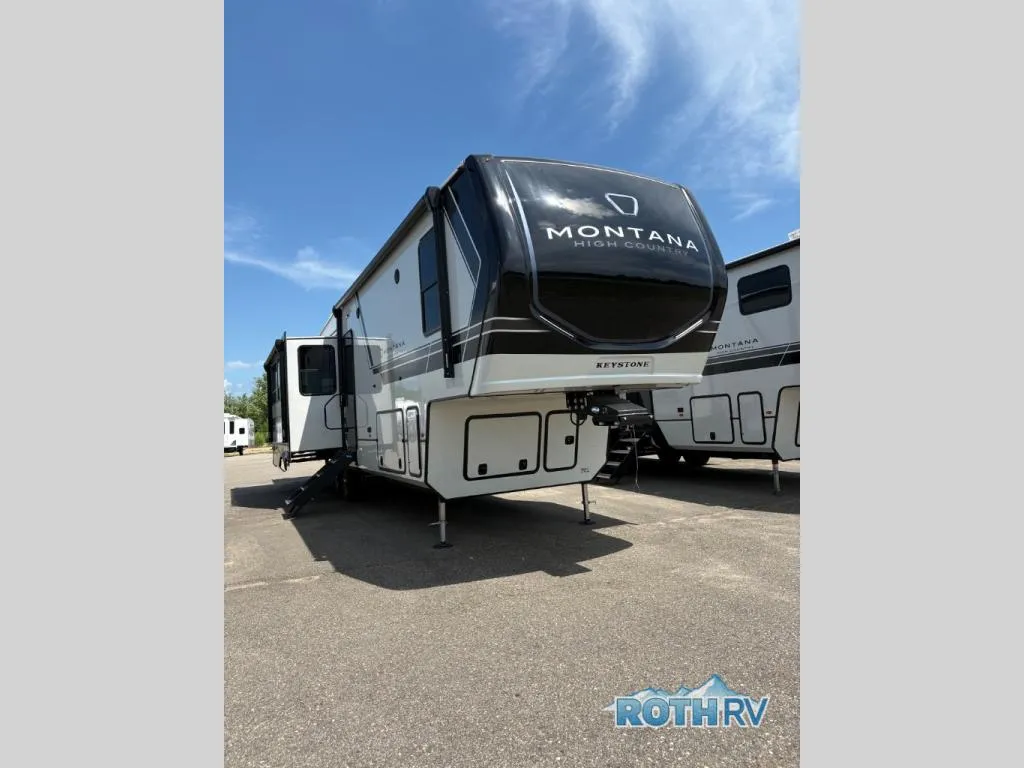 2026 Keystone Montana High Country 331RL - Photo 2