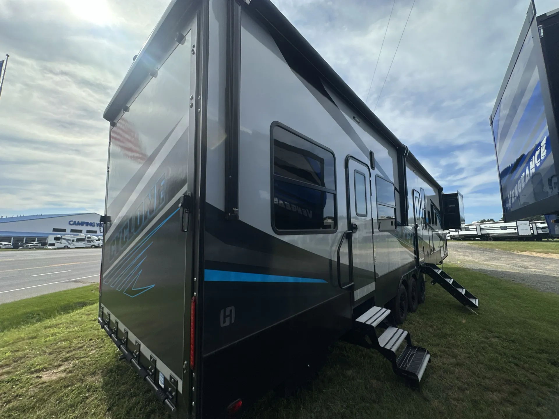 2025 Heartland Cyclone 4215