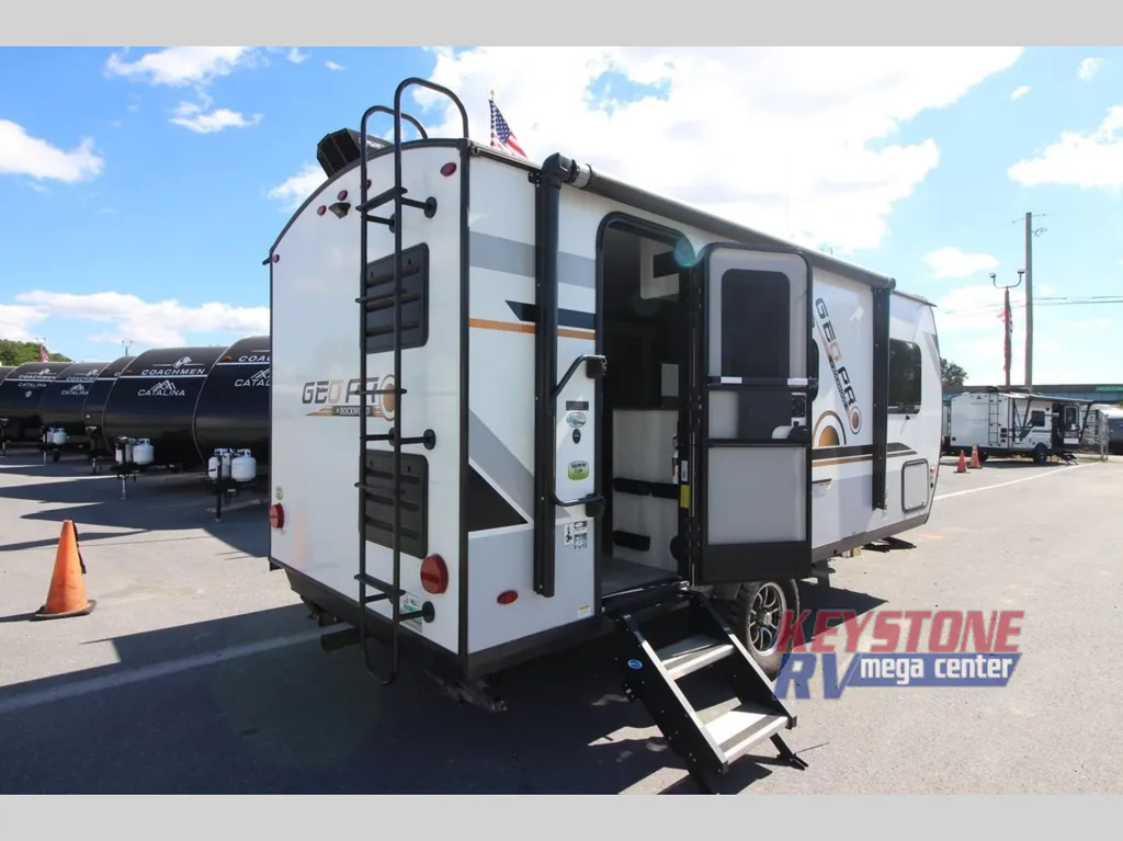 2021 Forest River Rockwood Geo Pro 19FBS, Photos photo 6
