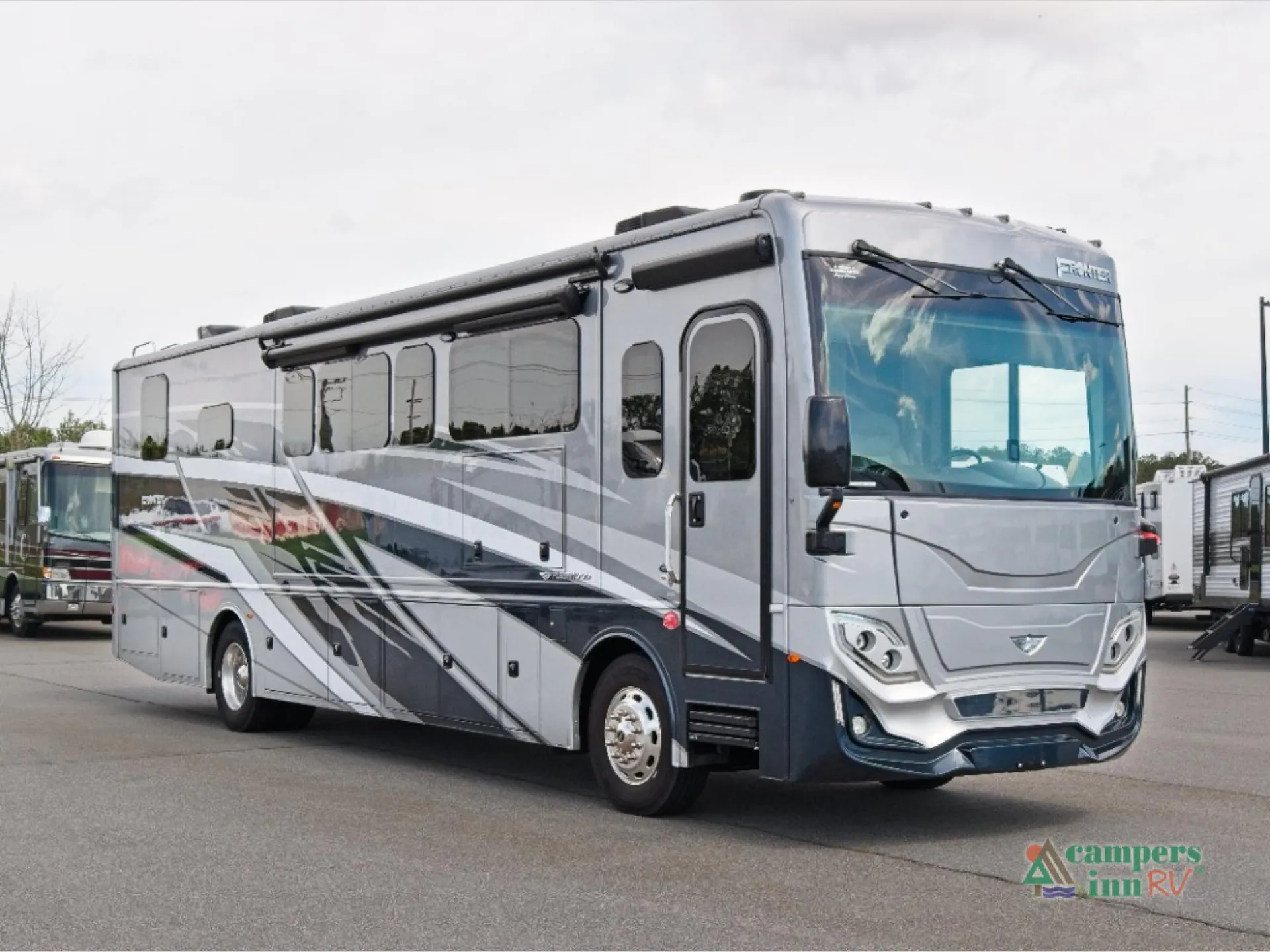 2024 Fleetwood Frontier 36SS - Photo 2
