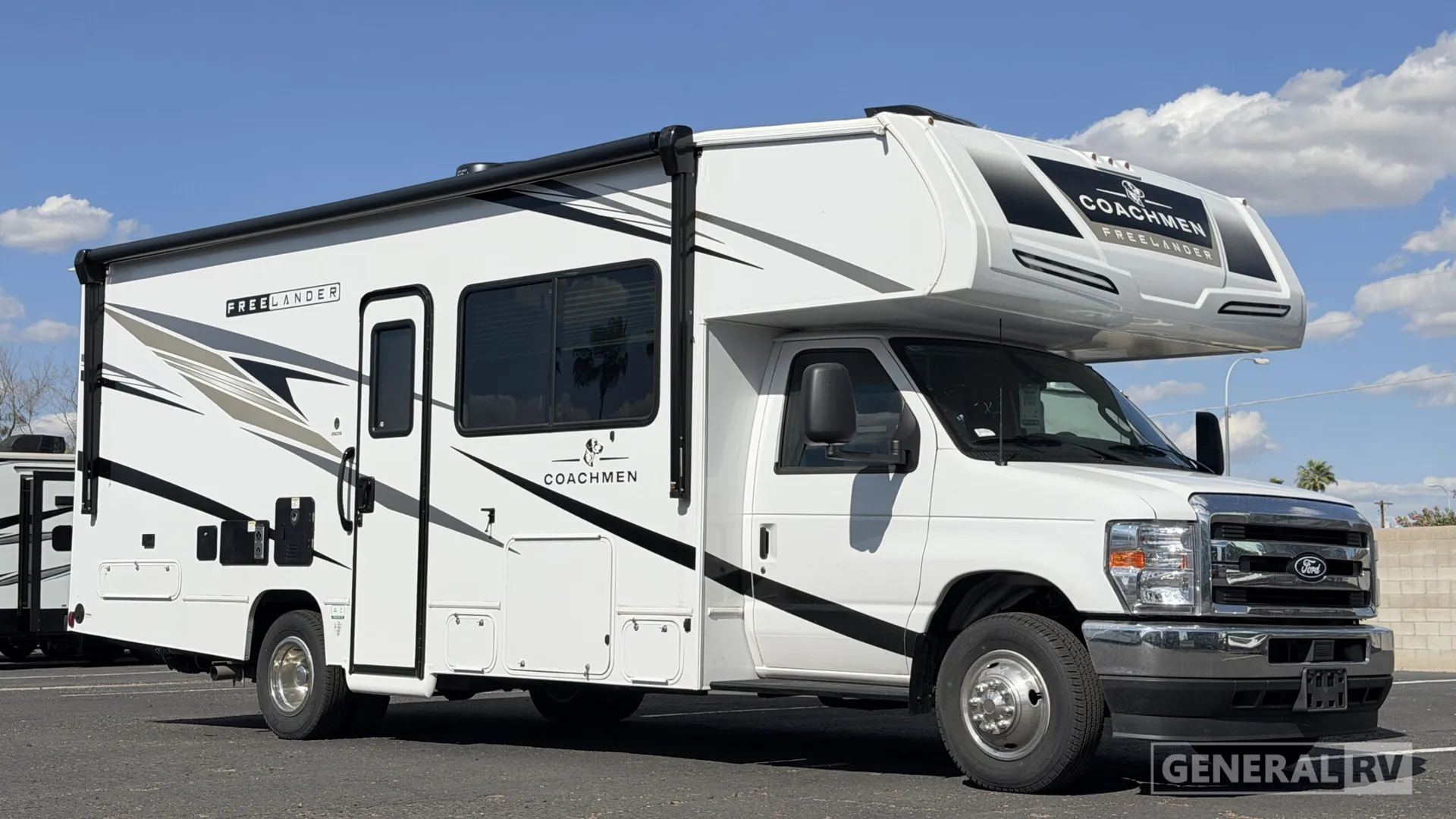 2026 Coachmen Freelander 26DS - Photo 2