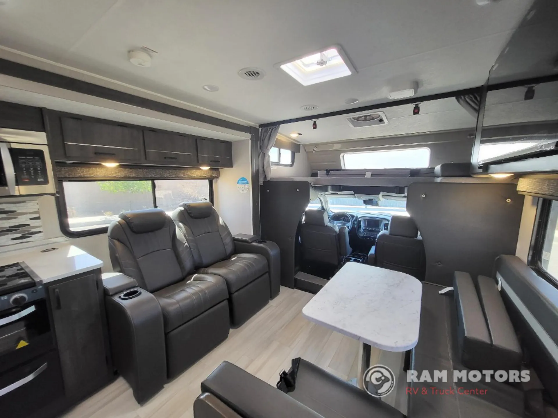 2023 Coachmen Entourage 330DS - Photo 4