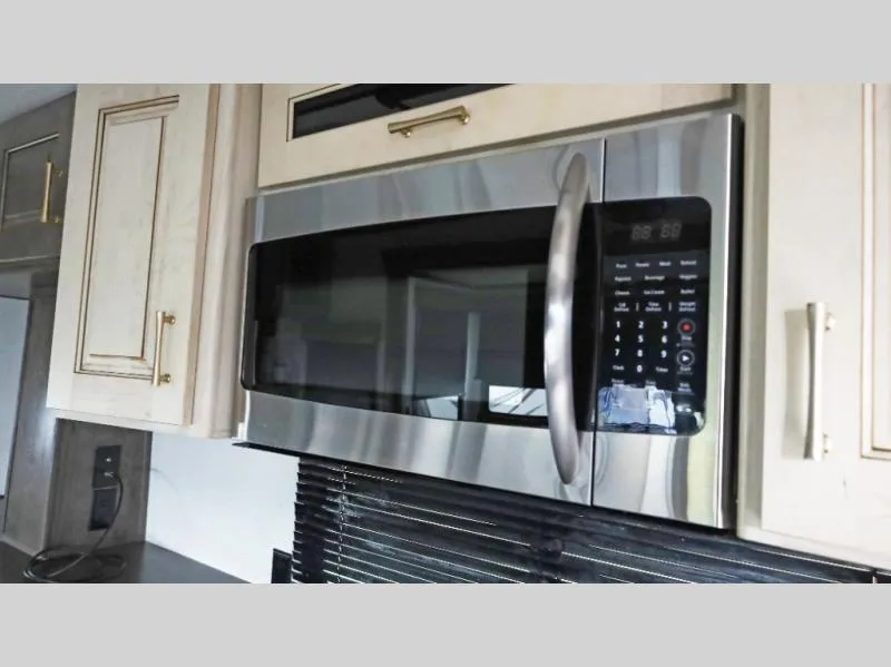 2021 Alliance RV Paradigm 370FB - Photo 4