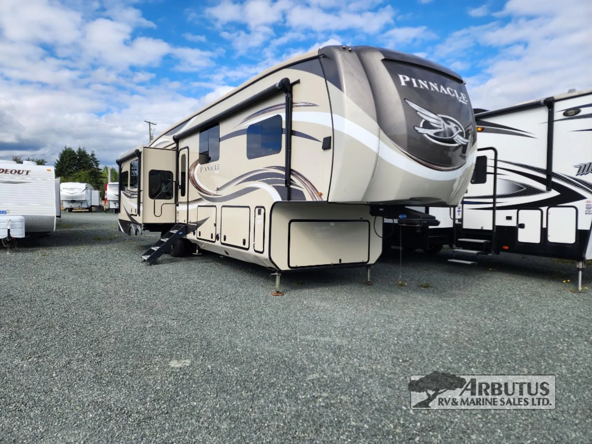 2018 Jayco Pinnacle 37MDQS - Photo 2