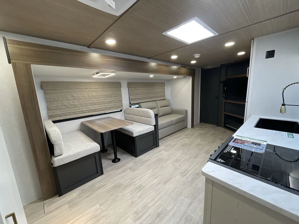 2026 Forest River Vibe Extreme Lite 2600BH, Photos photo 2