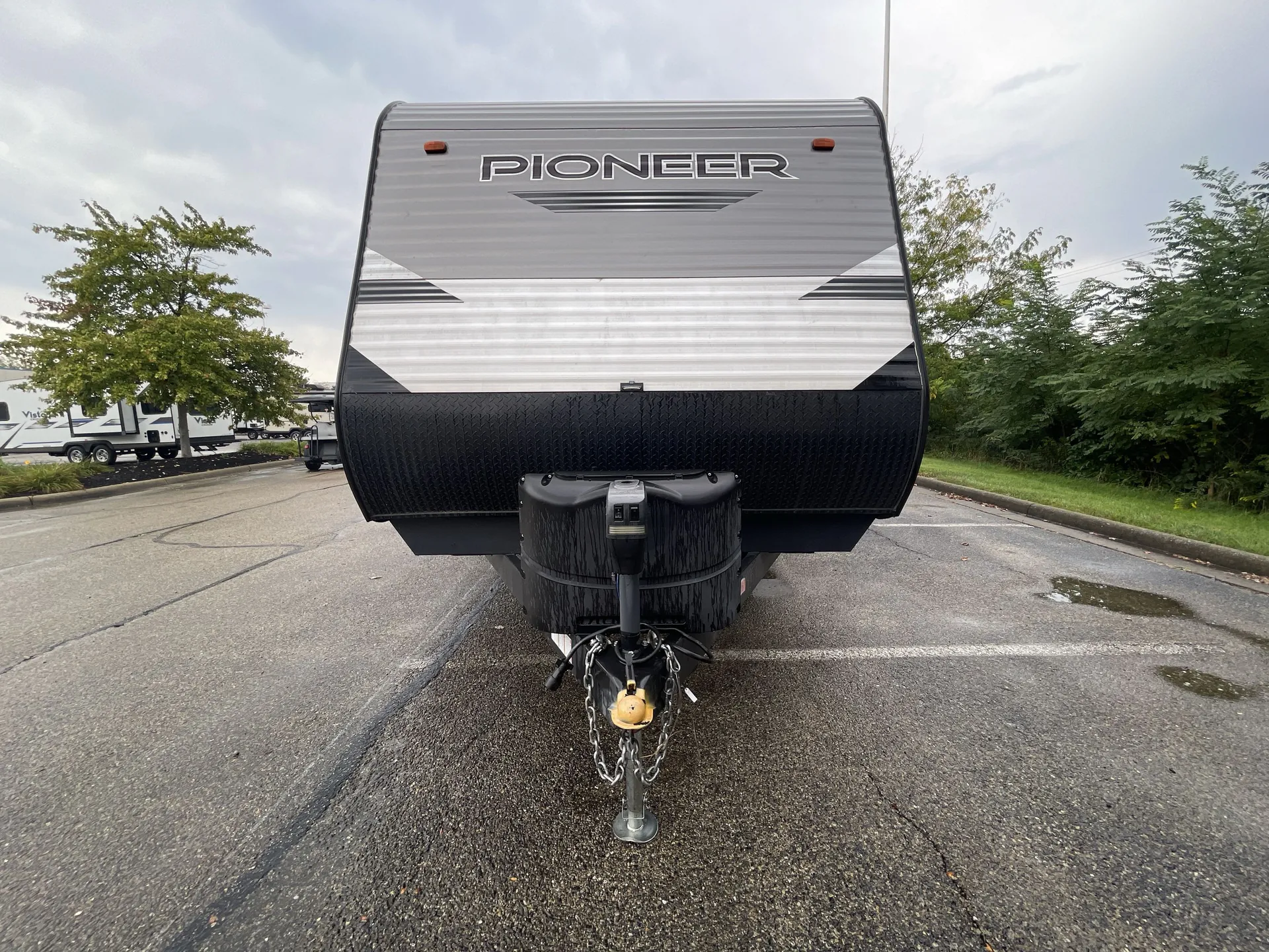 2021 Heartland Pioneer RK280 — front