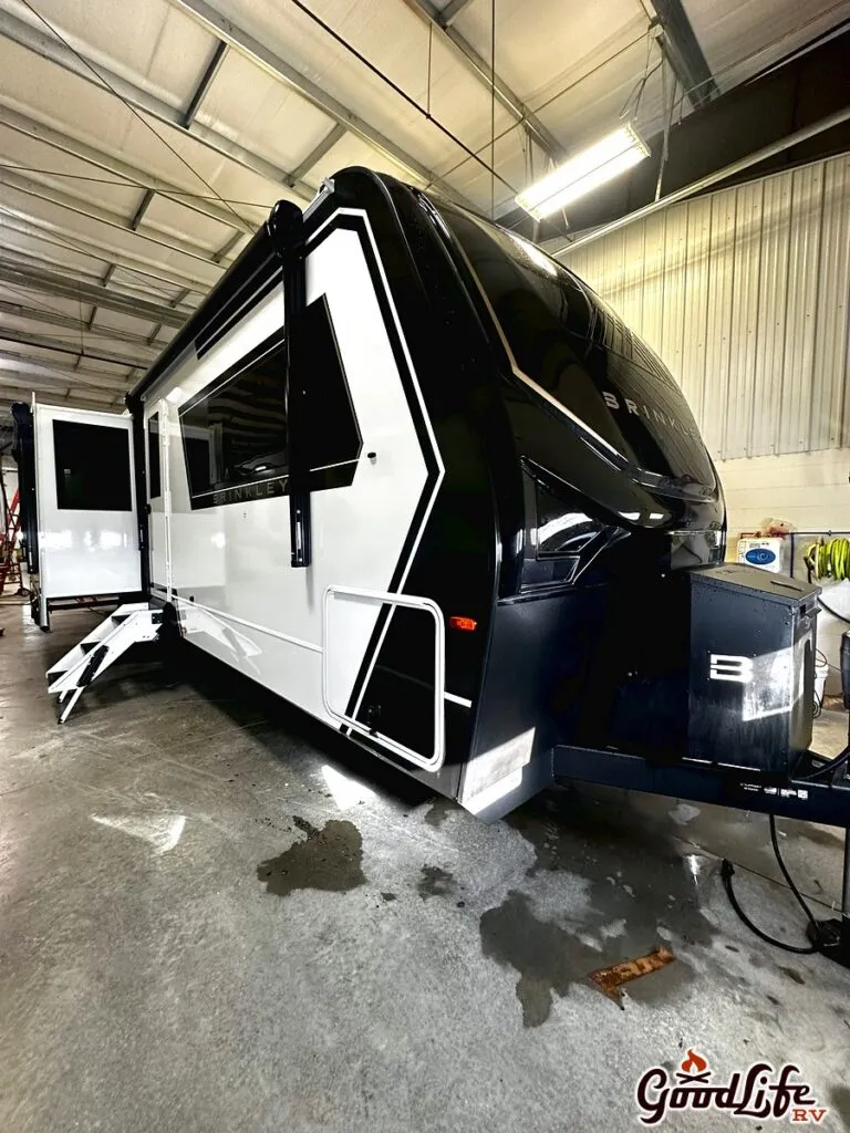 2026 Brinkley Model Z 315 - Photo 2