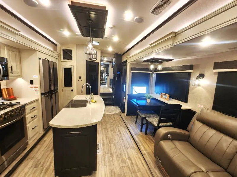 2021 Jayco Pinnacle 36FBTS, Photos photo 5