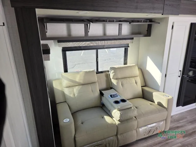 2026 Venture RV SportTrek 271VRB - Photo 2