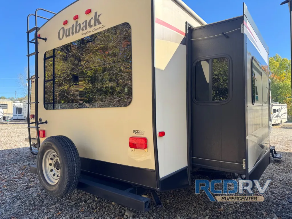 2015 Keystone Outback 298RE, Photos photo 6