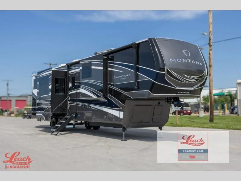 2026 Keystone Montana 3901RK - Photo 2
