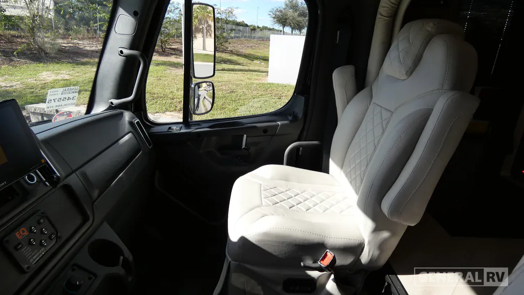 2027 Entegra Coach Accolade 37K, Photos photo 11