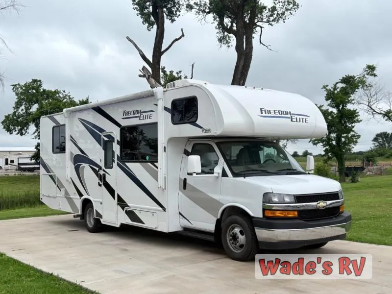 2024 Thor Motor Coach Freedom Elite 28AE - Photo 2