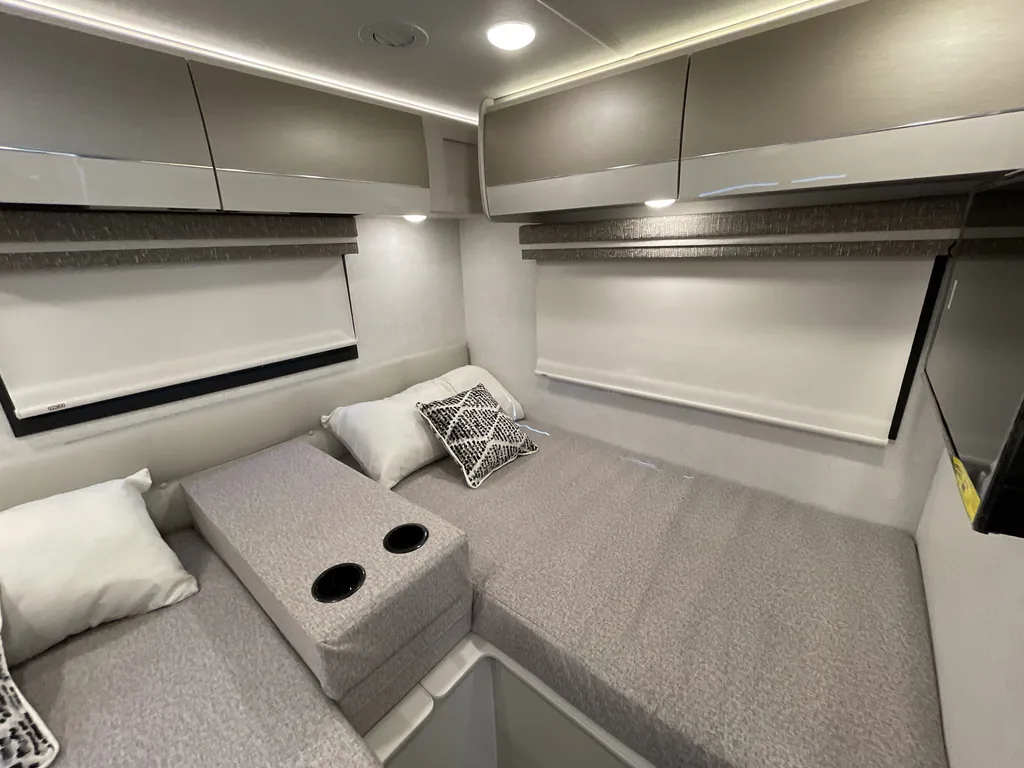 2026 Thor Motor Coach Axis 26.2, Photos photo 29