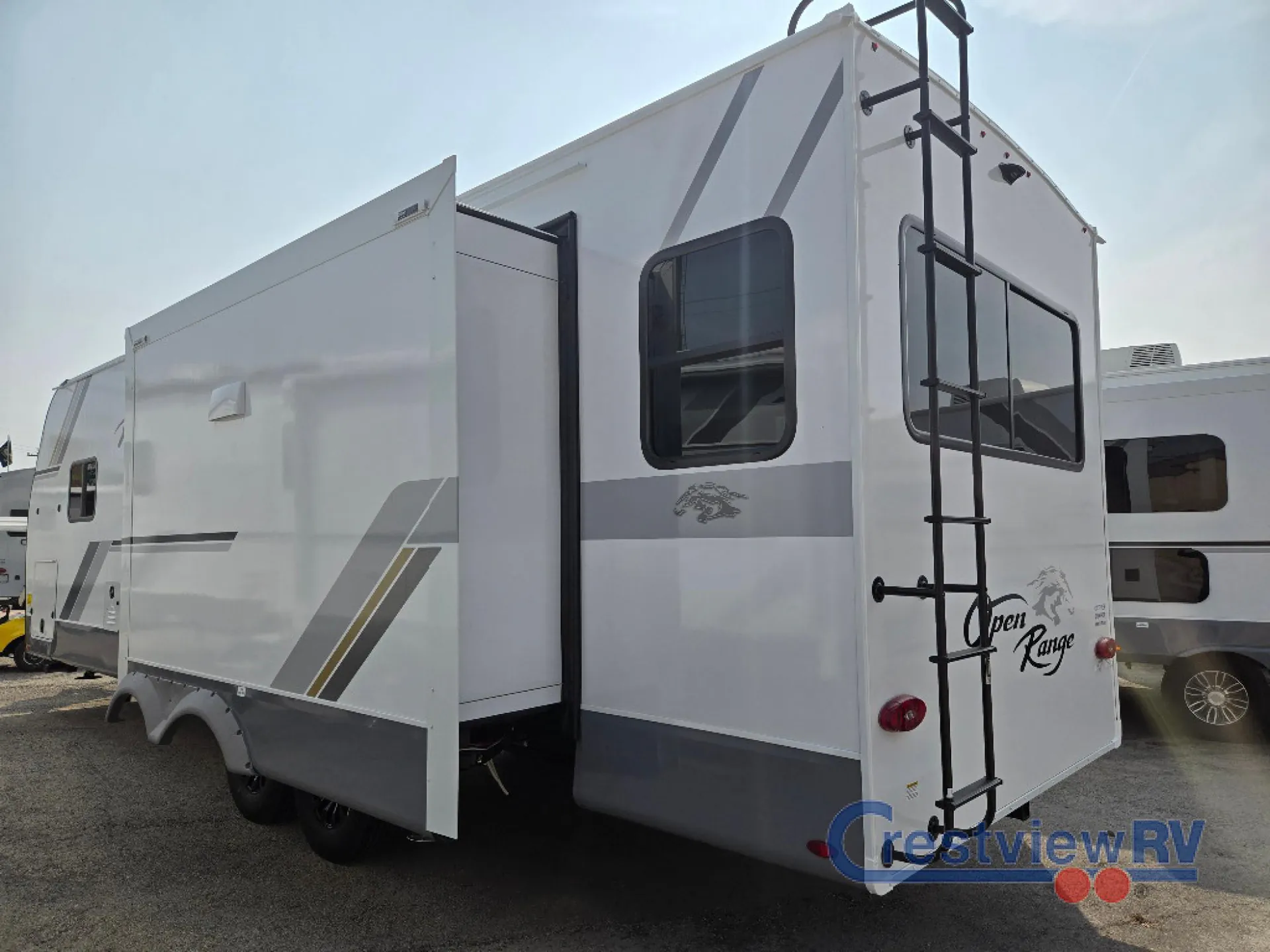 2026 Highland Ridge Open Range Roamer Light Duty 29RLTS dealer photo 4 from Crestview RV