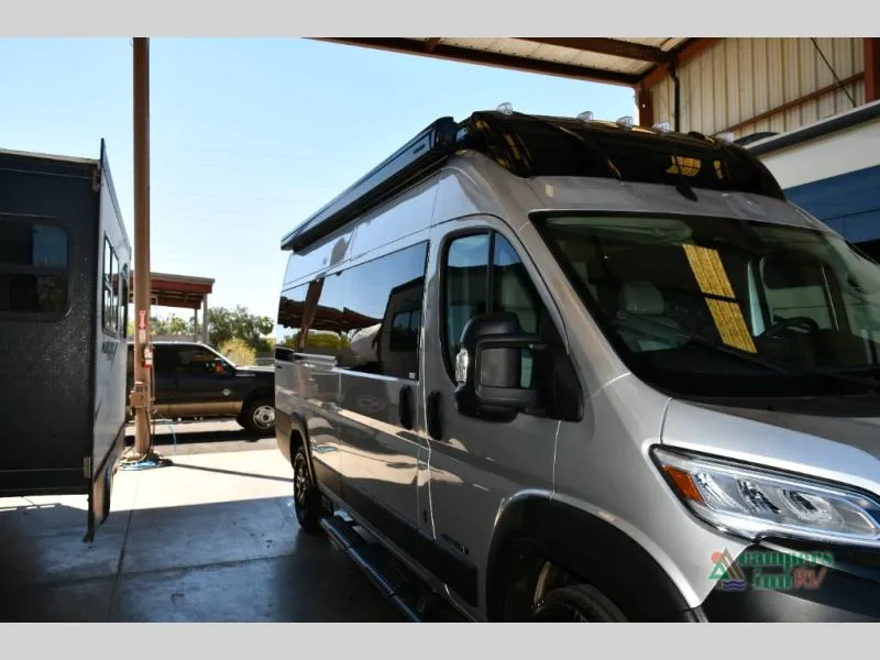 2026 Airstream Rangeline RGT - Main photo