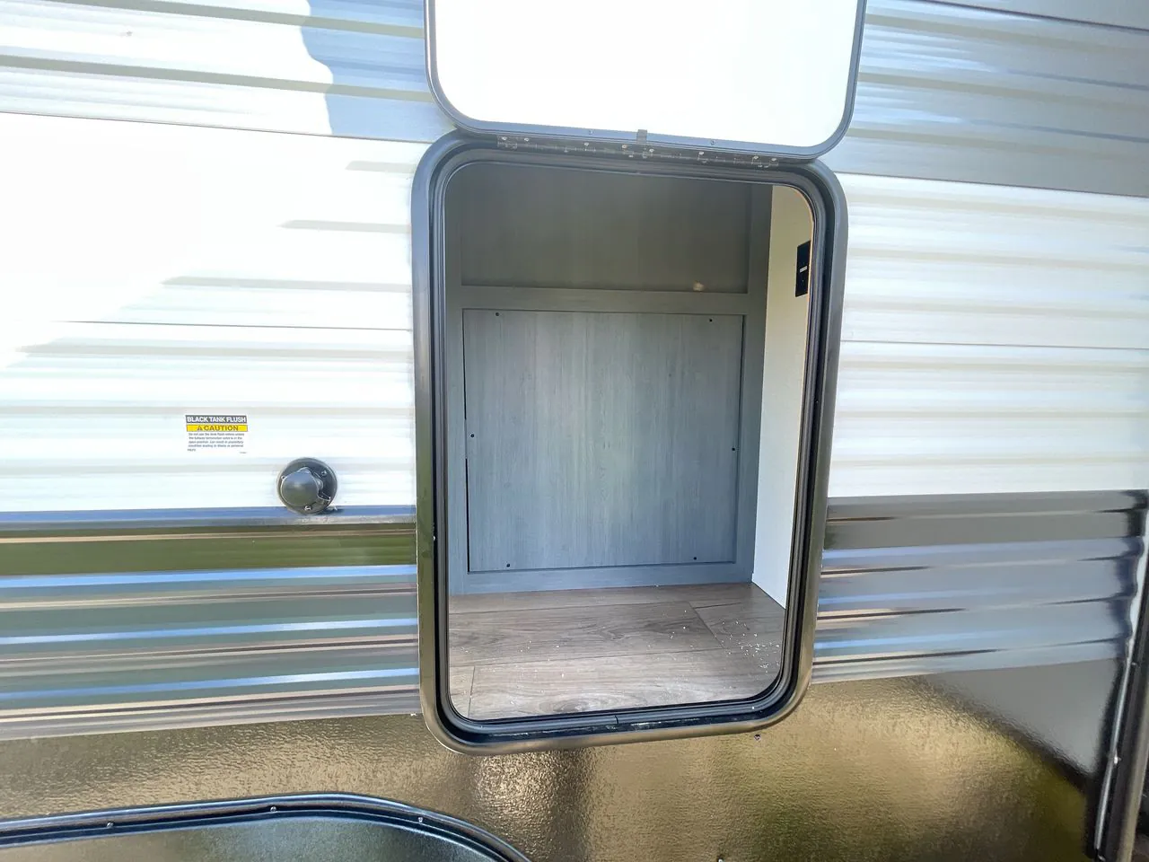2027 Forest River Puma Vista 402LFT - Photo 4