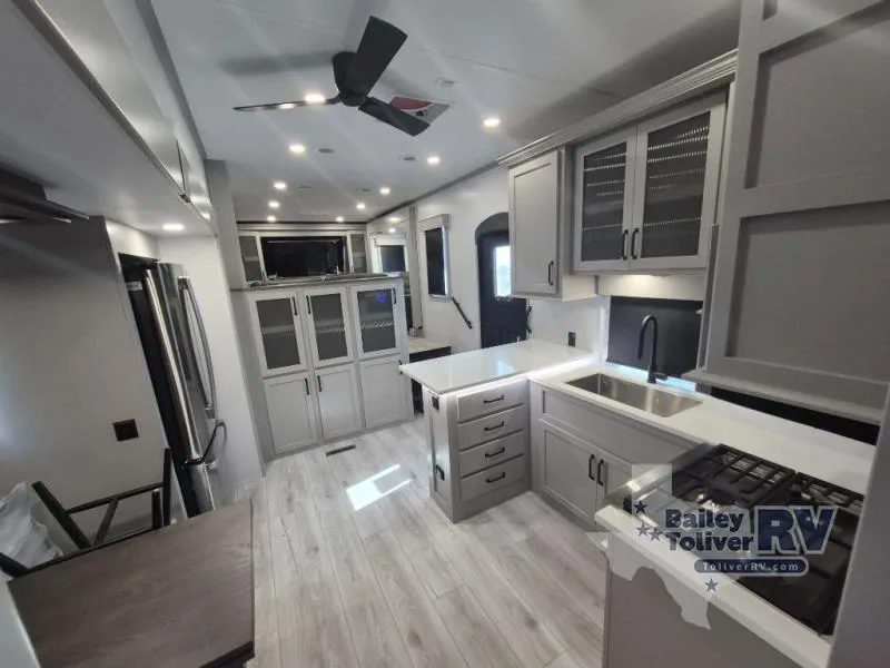 2026 Keystone Montana 377FL - Photo 4