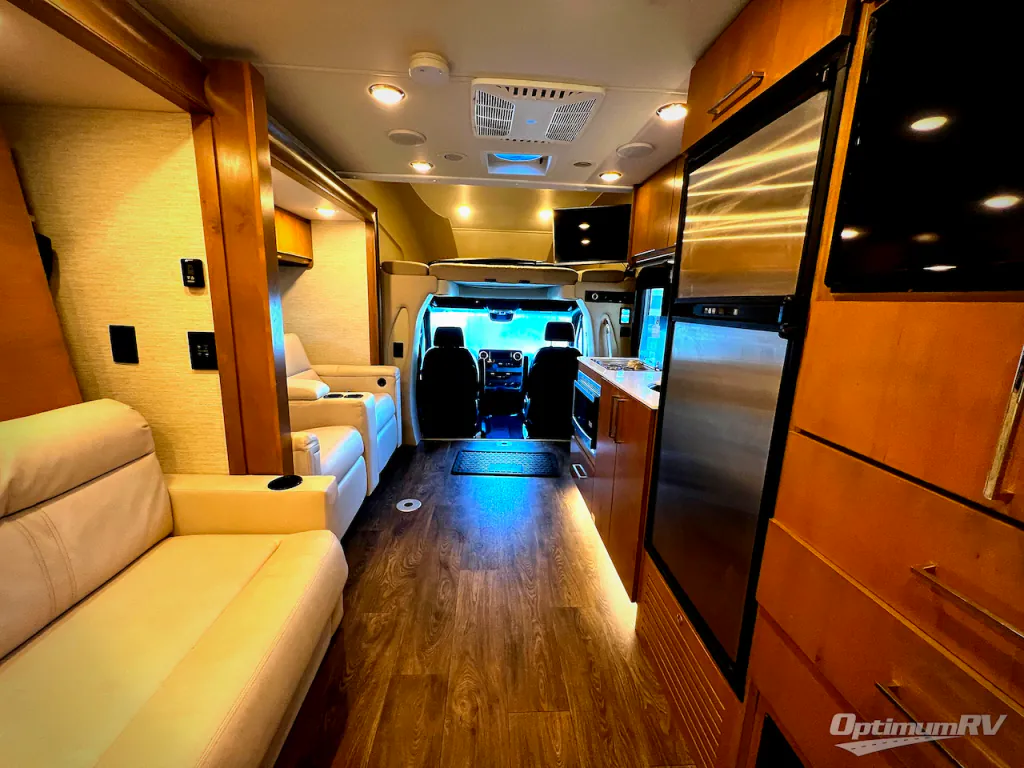 2020 Tiffin Wayfarer 25 RW, Photos photo 6