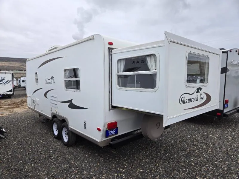 2007 Forest River RV Shamrock 23RS - Photo 4