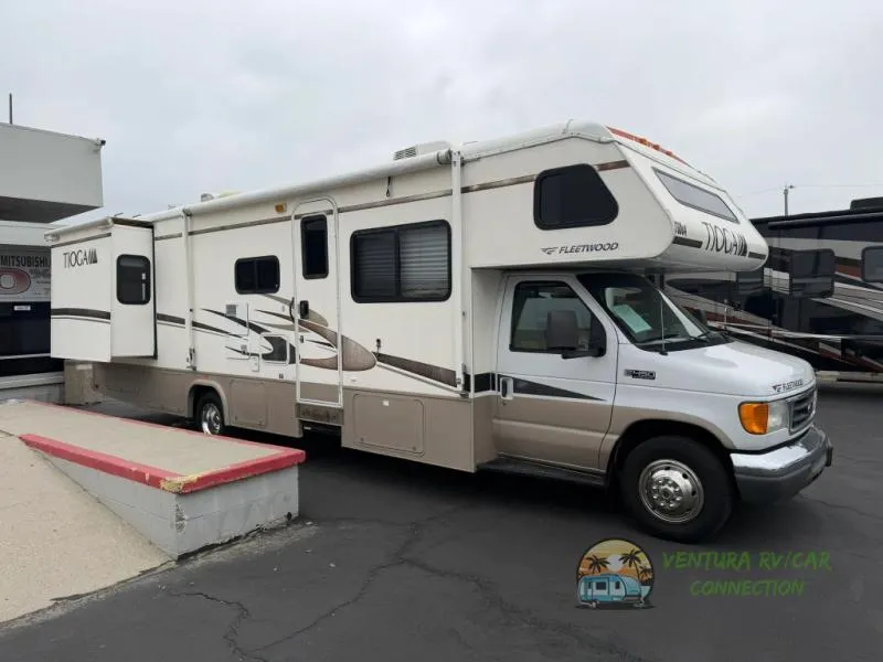 2006 Fleetwood RV Tioga 31M - Photo 3