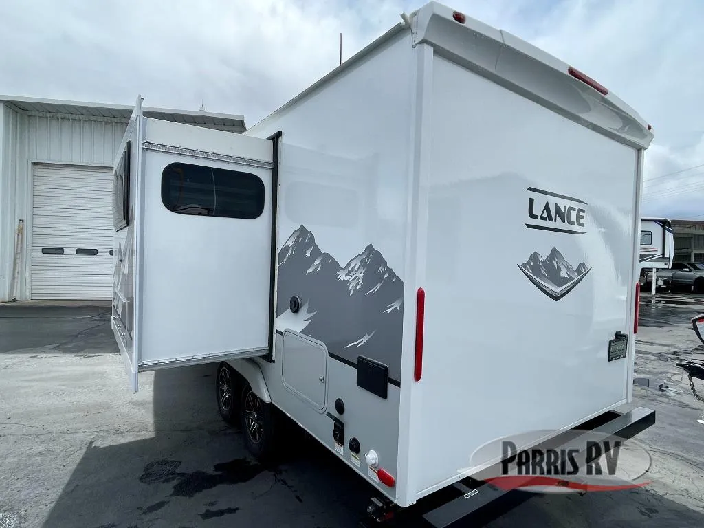 2025 Lance Lance Travel Trailers 1985 - Photo 4