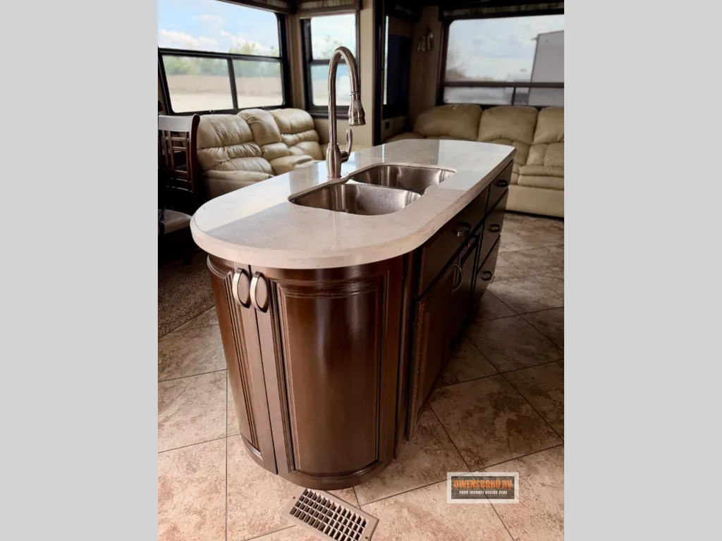 2017 Forest River Riverstone Legacy 38FB, Photos photo 22