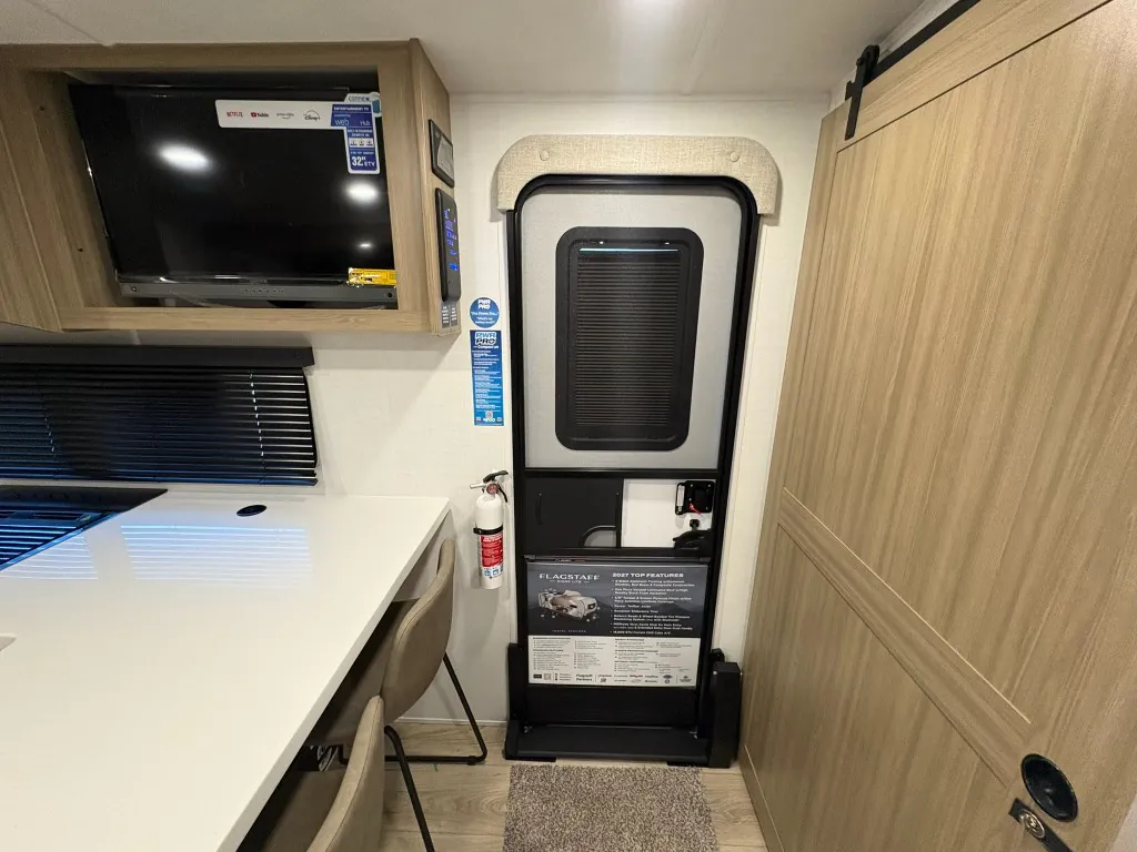 2027 Forest River Flagstaff Micro Lite 25SRB, Photos photo 37