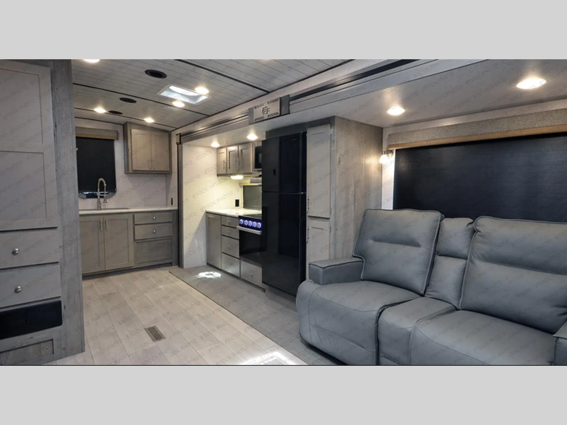 2027 Northwood Arctic Fox Edge 24SK - Photo 4