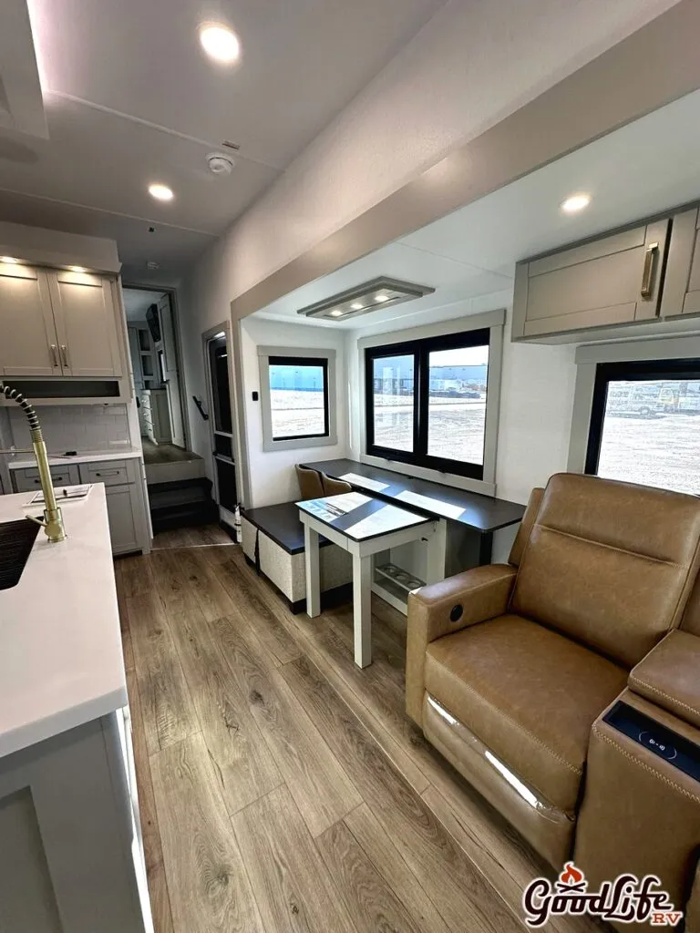 2026 Brinkley Model Z 3515, Photos photo 31