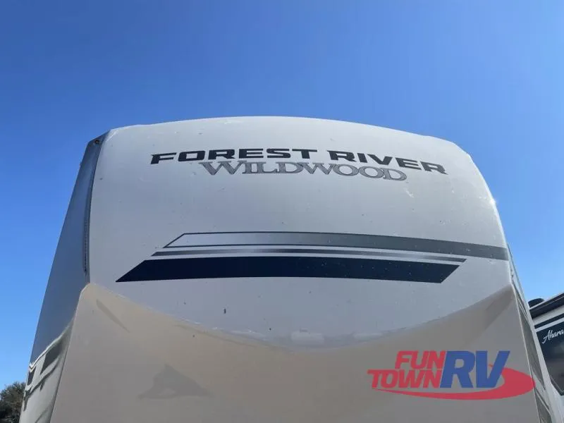 2026 Forest River Wildwood Heritage Glen 356QB - Photo 3