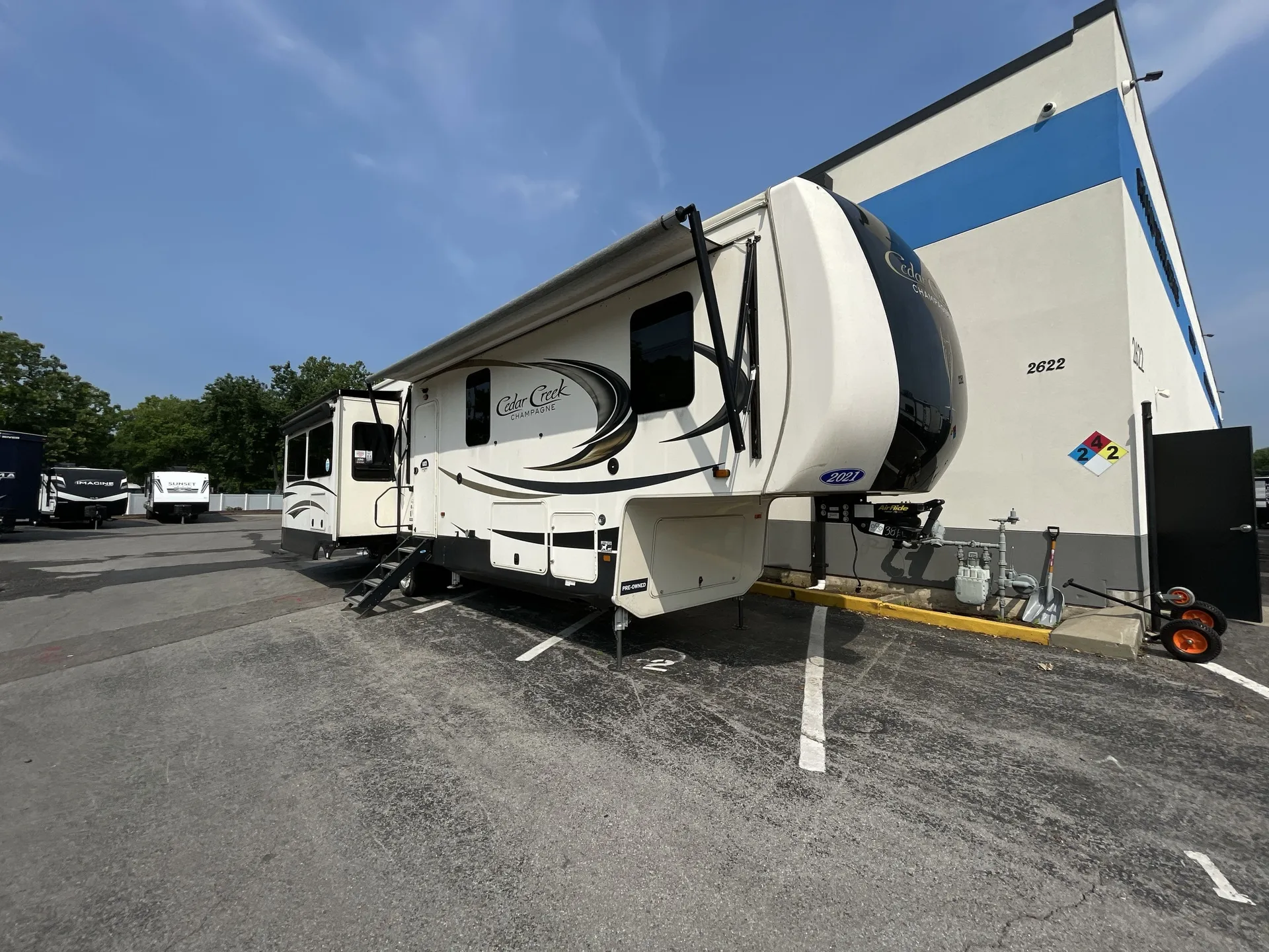 2021 Forest River Cedar Creek Champagne Edition 38EL