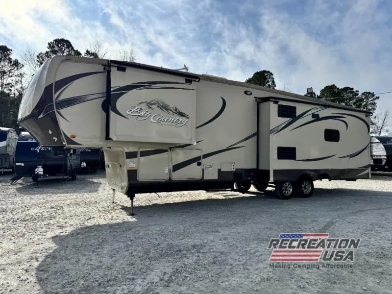 2012 Heartland Big Country 3650RL - Photo 4