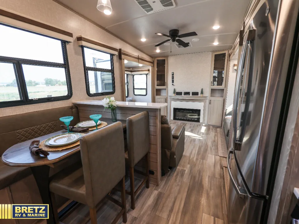 2022 Forest River Rockwood Ultra Lite 2898BS, Photos photo 11