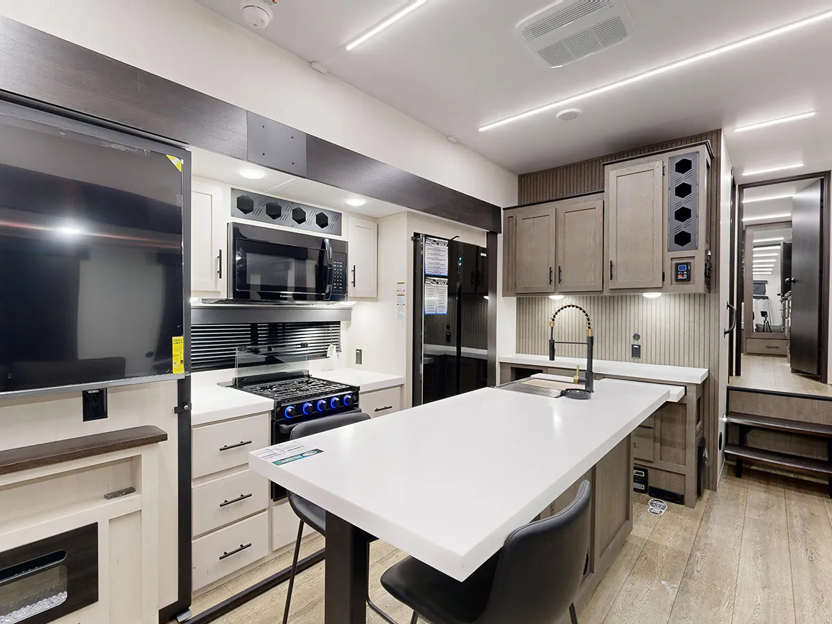 2025 Forest River Arctic Wolf 3800DECK - Photo 4