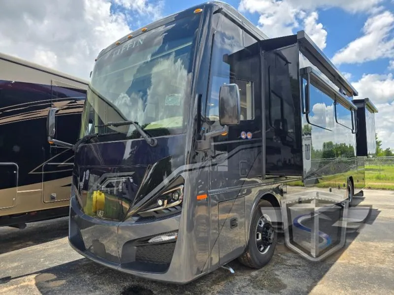 2026 Tiffin Phaeton 40 IH - Photo 3