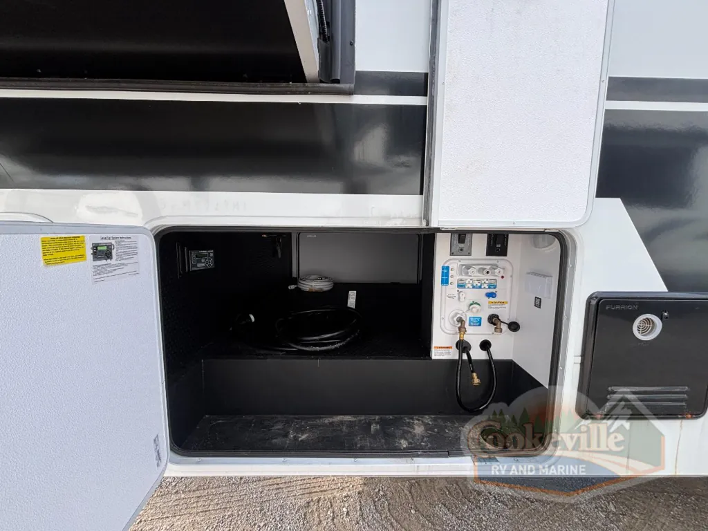 2025 Brinkley Model Z 3100, Photos photo 45