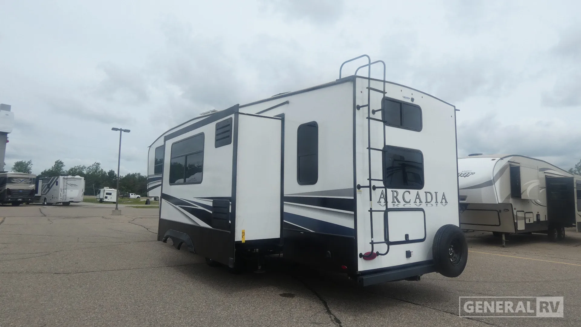 2022 Keystone Arcadia Half Ton 3370BH - Photo 4
