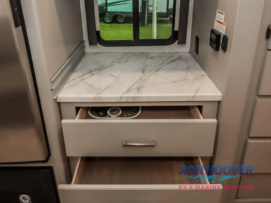 2023 Thor Motor Coach Geneva 25VA, Photos photo 26